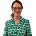 Head Shot Dr Sam Kerr